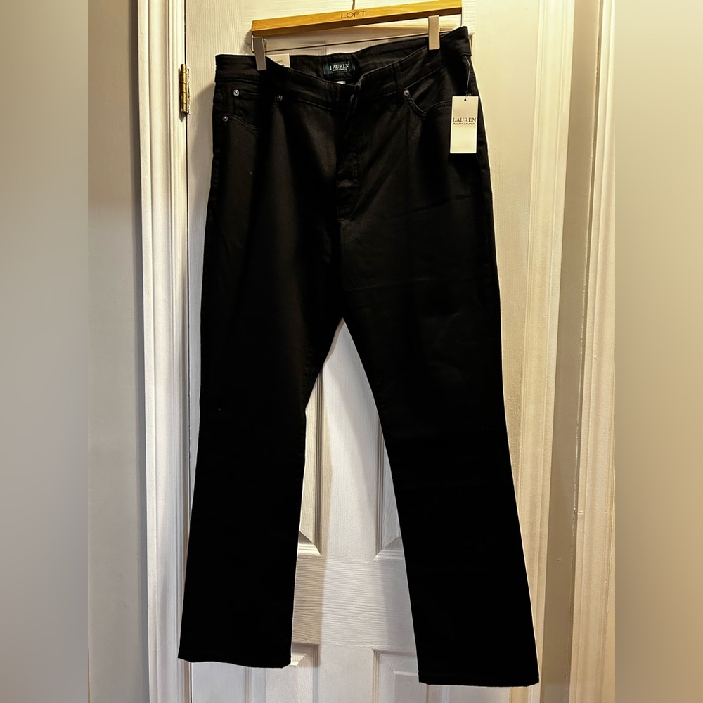 Lauren Ralph Lauren black Jean in size 16. New with tags